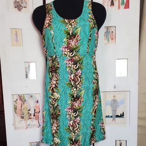 Hawaiian dress by Paradise Bay